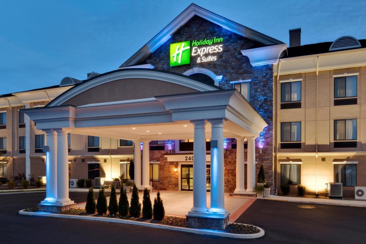 Holiday Inn Express Hotel & Suites Warminster-Horsham By Ihg Exteriör bild